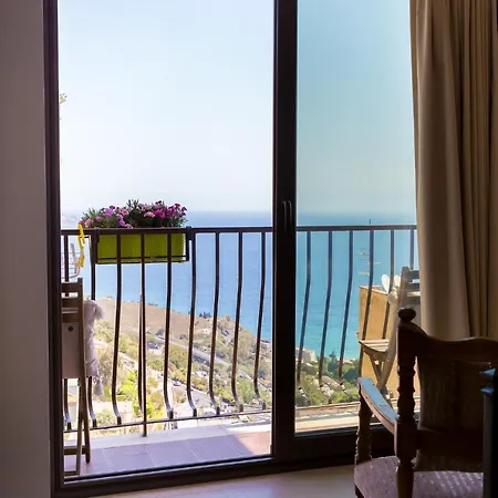 La Casa Gialla 2* Taormina