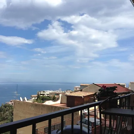 La Casa Gialla