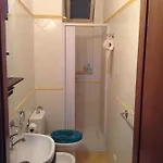 Alojamento de Acomodação e Pequeno-almoço La Casa Gialla 2*