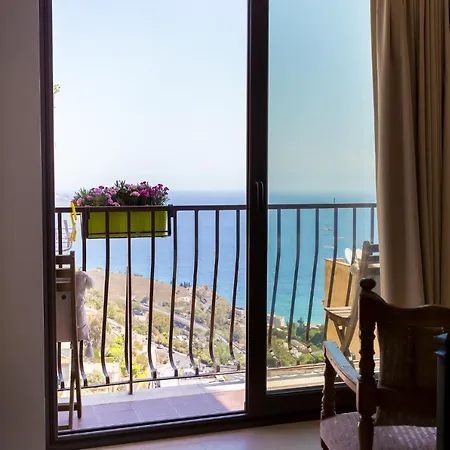 La Casa Gialla 2* Taormine