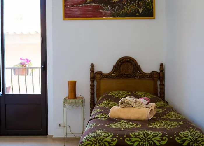 Bed and Breakfast La Casa Gialla 2*