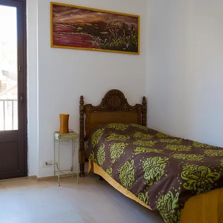 לינה וארוחת בוקר La Casa Gialla